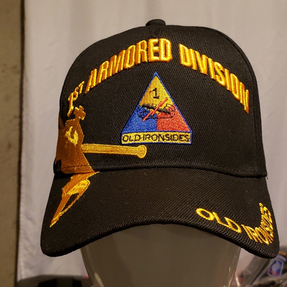 MILITARY U.S. ARMY 1st ARMORED DIVISION